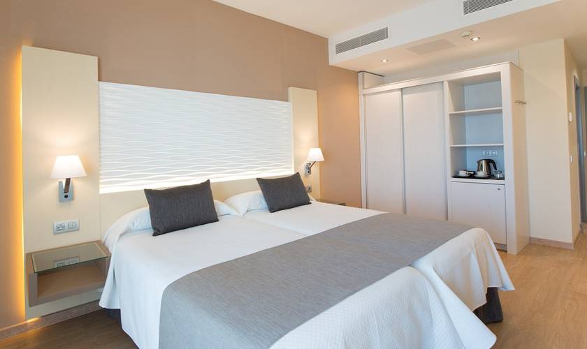 Double room suitehotel2 Hôtel HL Suitehotel Playa del Ingles**** Gran Canaria