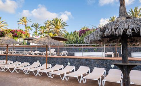 TERRASSE SOLARIUM Hôtel HL Club Playa Blanca**** en Lanzarote