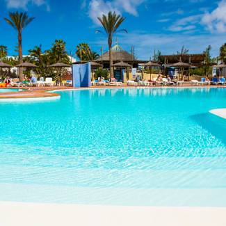 PISCINES Hôtel HL Paradise Island**** en Lanzarote PISCINES Hôtel HL Paradise Island**** en Lanzarote