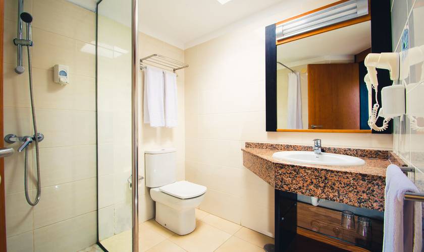 Salle de bains Hôtel HL Miraflor Suites**** Gran Canaria