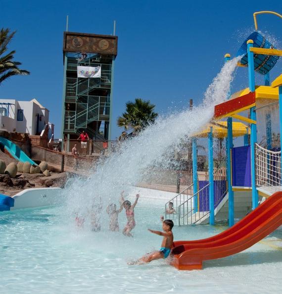 PARC AQUATIQUE DINOPARK Hôtel HL Paradise Island**** Lanzarote PARC AQUATIQUE DINOPARK Hôtel HL Paradise Island**** Lanzarote