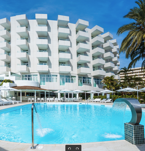 Piscine chauffée Hôtel HL Rondo**** Gran Canaria Piscine chauffée Hôtel HL Rondo**** Gran Canaria