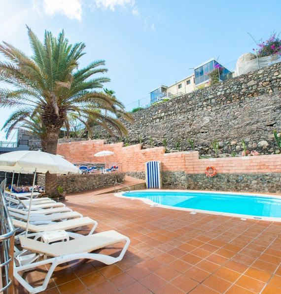 TERRASSE SOLARIUM Hôtel HL Sahara Playa**** Gran Canaria TERRASSE SOLARIUM Hôtel HL Sahara Playa**** Gran Canaria