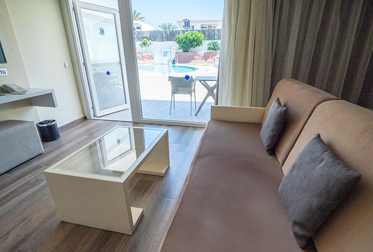 SUITE JUNIOR AVEC JACUZZI Hôtel HL Suite Nardos**** Gran Canaria SUITE JUNIOR AVEC JACUZZI Hôtel HL Suite Nardos**** Gran Canaria